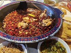 -何师傅美蛙鱼头(汉街店)