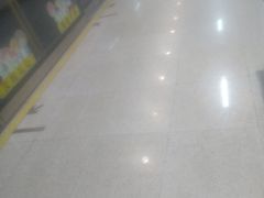 -龙溪路(地铁站)