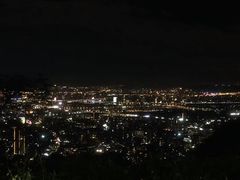 -草山夜未眠景观餐厅