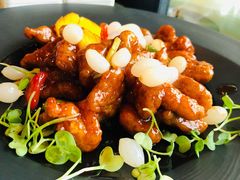 菠萝咕噜肉-金轩中餐厅 Jin Xuan(浦东丽思卡尔顿酒店)