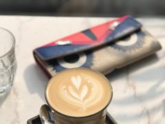 -UNI UNI(环亚凯瑟琳店)