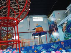 -嘿哟动霸CHUA·新潮玩运动娱乐中心·蹦床滑冰团建乐园