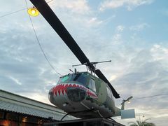 -席娜卡琳火车铁道夜市