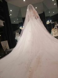 -艾米丽婚纱礼服