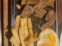 -意国小镇披萨牛排餐厅(新玛特店)