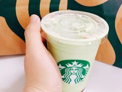樱绽草莓茶拿铁-星巴克(广州动漫星城东区店)