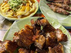 -艾力江和田馕坑烤肉店