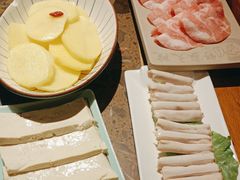 -舒家大院重庆老火锅(纪念塔店)