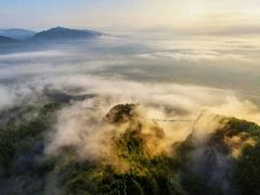 -玻璃桥景区石牛寨