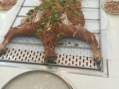 -邱羊子烤全羊羊肉馆(中优·观澜店)