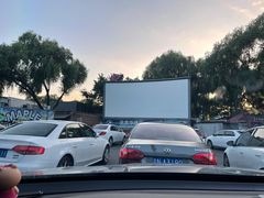 -枫花园汽车电影院(朝阳公园店)