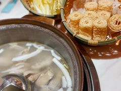 -喃喃椰·糟粕醋·椰子鸡火锅(七堡花园店)