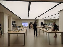 -华为授权体验店(中山公园来福士)