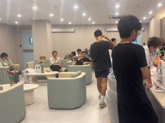 -上海大学附属上海和平眼科医院
