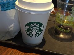 -星巴克(西藏路店)
