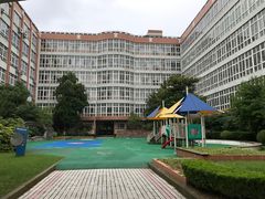 -上海市民办金苹果学校