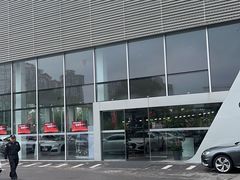 -成都华星名仕奥迪4S店(龙潭寺店)