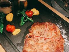 -卡普里披萨·牛扒·下午茶