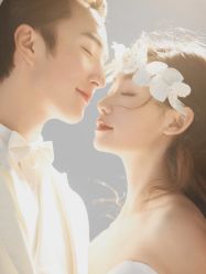 -至臻微拉婚纱摄影