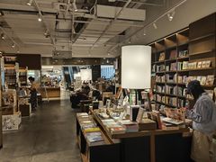 -茑屋书店(天目里店)