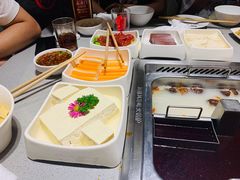 -海底捞火锅(海宁路店)