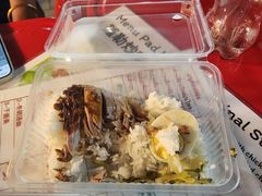 -席娜卡琳火车铁道夜市