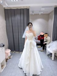 -GRACE KELLY婚纱与礼服(北京店)
