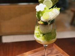 羊角蜜龙井芭菲-Ten Olives甜点