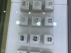 -海星奢选二手奢侈品手表包包鉴定回收寄卖(墨玉南路店)