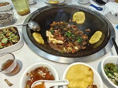-鲁员外地锅鸡地锅鱼(古墩路店)