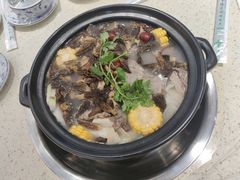 -九寨沟特色牦牛肉汤锅