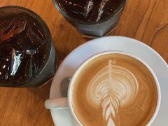 热拿铁-Moka Bros 摩卡站(嘉华店)