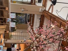 -蜜桃餐厅·伴山(湖滨商业街店)