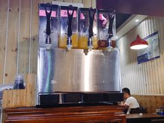 大堂-内蒙焖面大盆骨餐馆(山大路店)