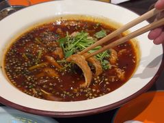 -川流不息·地道川菜·小龙虾(松东路店)