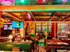 -Famous肥猫墨西哥音乐餐吧(五棵松华熙LIVE店)