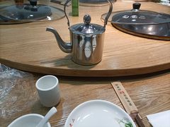 -屯老二农家铁锅炖·行业领军者(梅江店)
