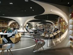 -钟书阁(珍园店)
