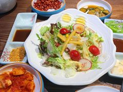 -明洞阿姨·韩式酱蟹烤肉·创意料理(三元桥店)