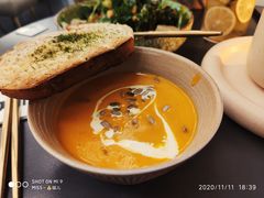 -玲婧胡同·生日蛋糕·餐厅(嘉里城店)