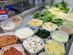 -大食代美食广场(上海中心店)