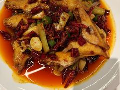 -洪霞餐馆·川菜·鲜货现炒(两江春城店)
