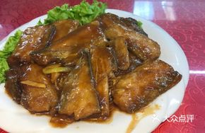 Braised Cod, Pork Ribs and Wide Vermicelli