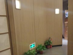 -耳湾躺式采耳SPA馆(保利五月花店)