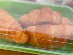 -绿姿鲜奶烘焙(世南西路店)