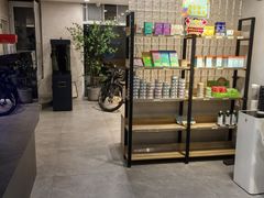 -伟伟宠物医院·CT影像中心·瑞派犬猫综合性门诊(汉口总院)