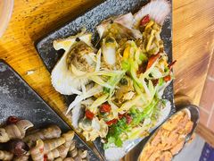 油泼扇贝-老东镇啤酒屋海鲜加工·蒸汽海鲜·海鲜烧烤(台东店)