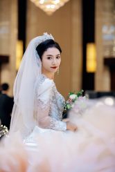 -伯瓷皇后婚纱艺术空间