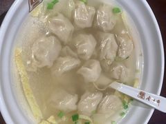 鲜肉小馄饨-老半斋(福州路店)