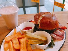 -HELLO 27 意面·沙拉·帕尼尼